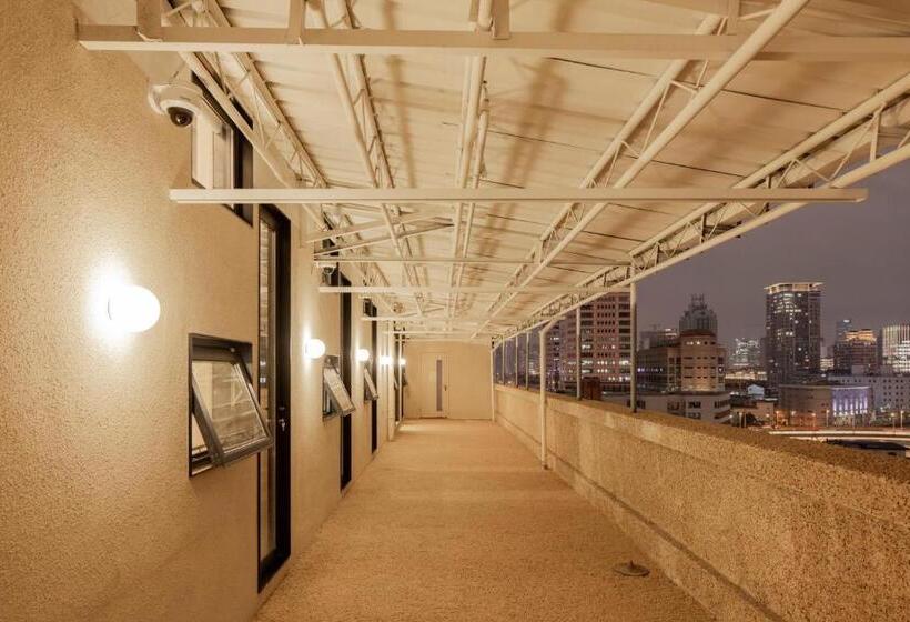 Hi Cozy International Youth Hostel East Nanjing Road & The Bund Free Coffee And Gym