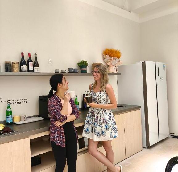 Hi Cozy International Youth Hostel East Nanjing Road & The Bund Free Coffee And Gym