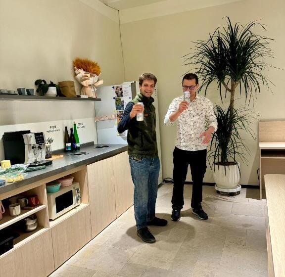 Hi Cozy International Youth Hostel East Nanjing Road & The Bund Free Coffee And Gym