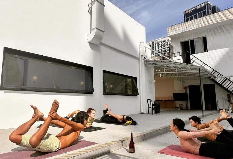 Hi Cozy International Youth Hostel East Nanjing Road & The Bund Free Coffee And Gym