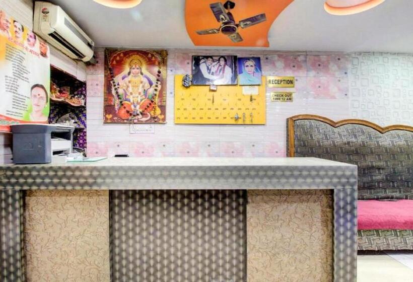 هتل Krishna Palace Charbagh Lucknow   Fully Air Conditioned   Near Lucknow Charbagh Railway Station   Go