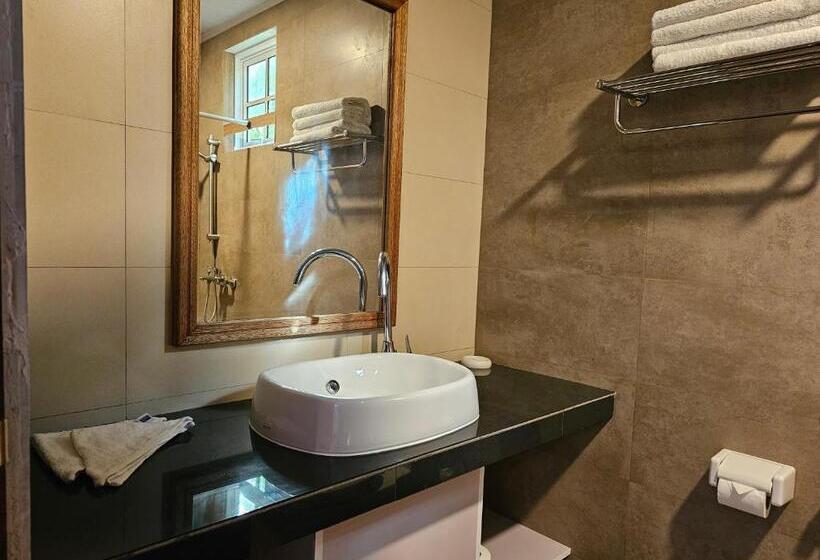 پانسیون Shams Thoddoo