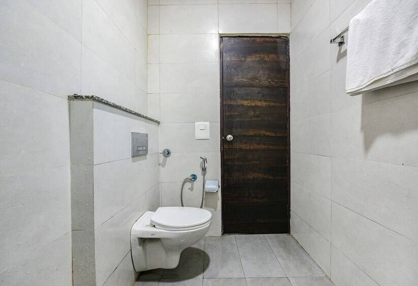 Fabhotel Hc Dream Majestic