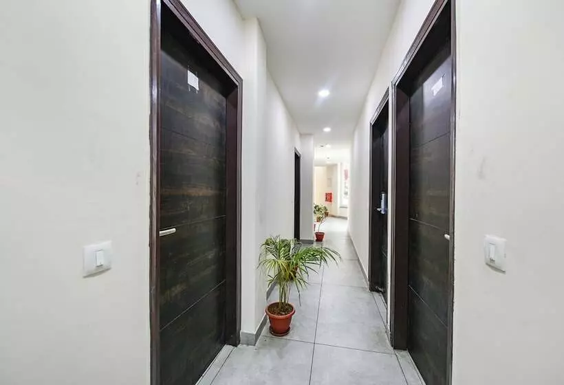 Fabhotel Hc Dream Majestic