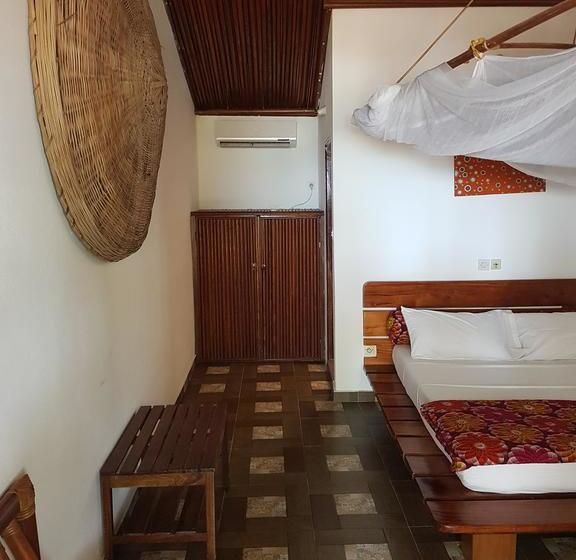 Boblin La Mer Hotel Restaurant Plage