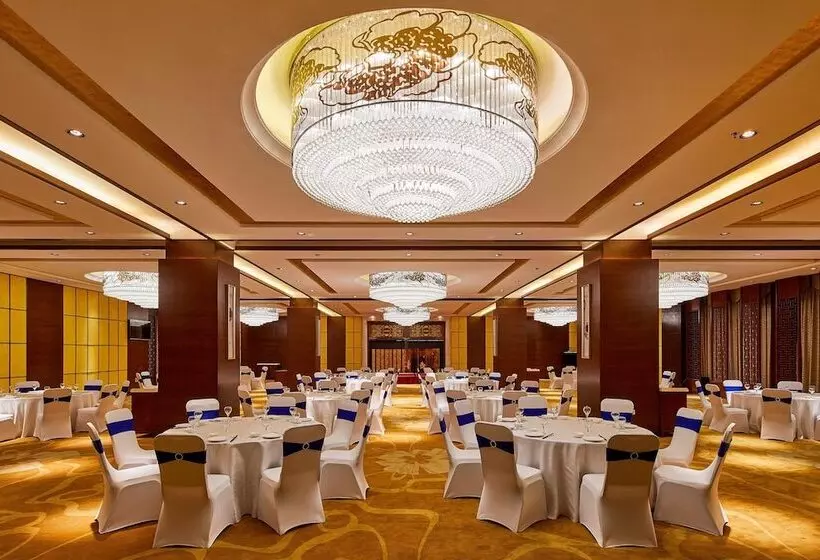 Hotelli Four Points By Sheraton Danzhou