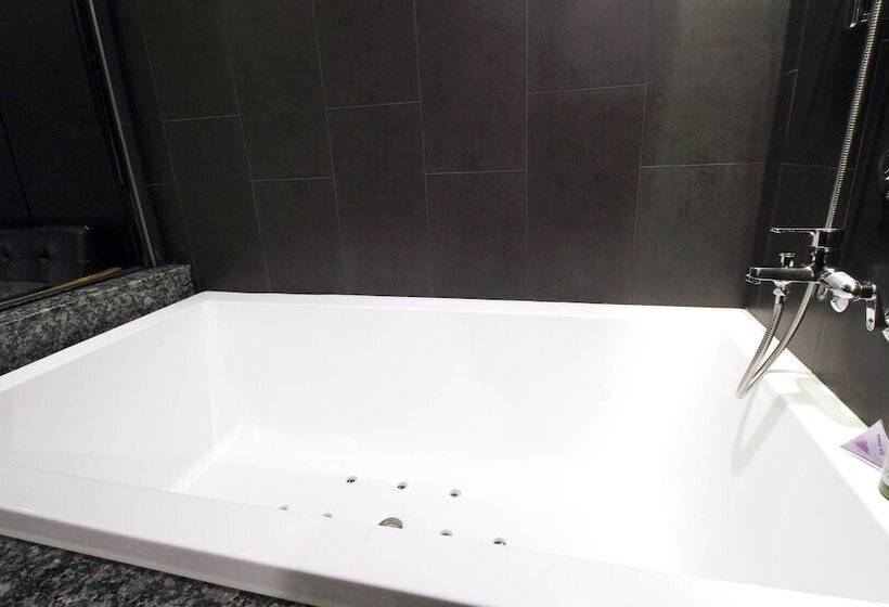 בית מלון כפרי Gimhae Toheaven Gaya Theme Park