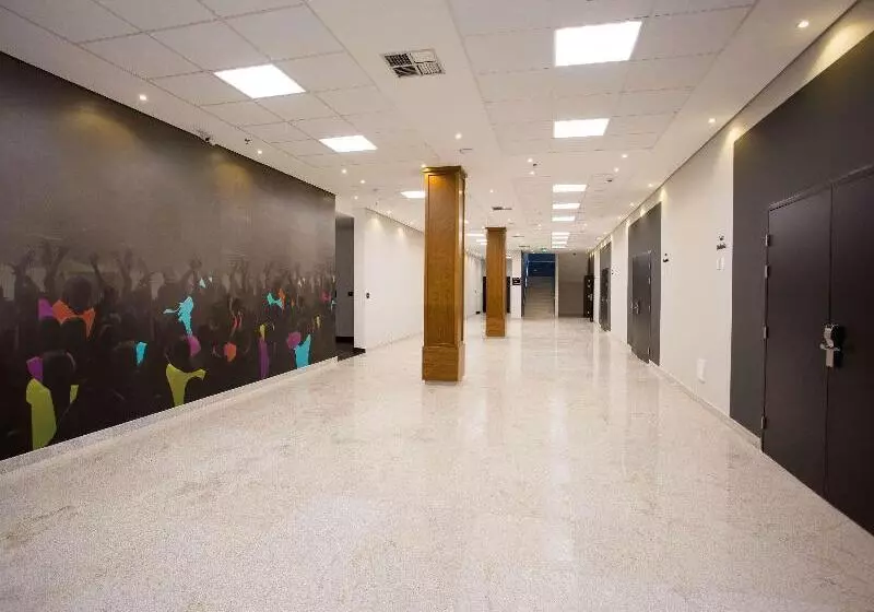 ホテル Ibis Styles Taubate