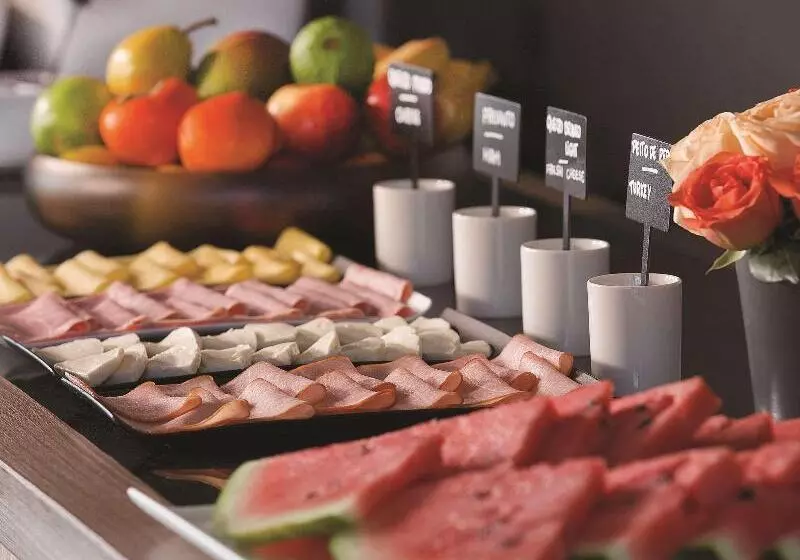 ホテル Ibis Styles Taubate