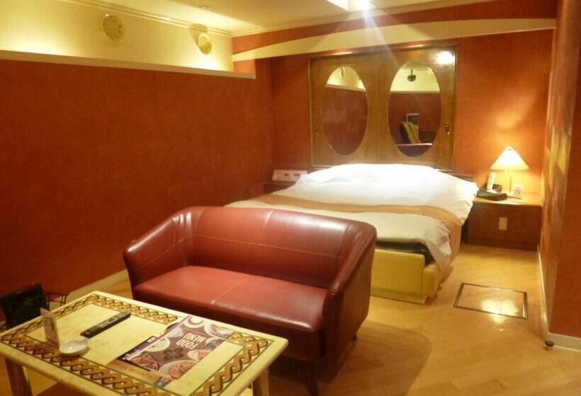 فندق Large Adults Only