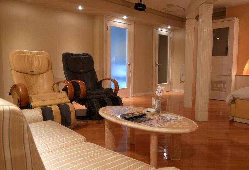 فندق Large Adults Only