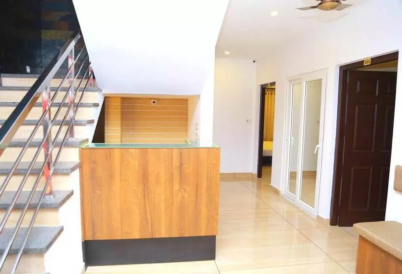 هتل Omar Residency