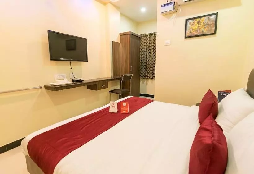 ホテル Oyo Rooms Near Gokul Theatre