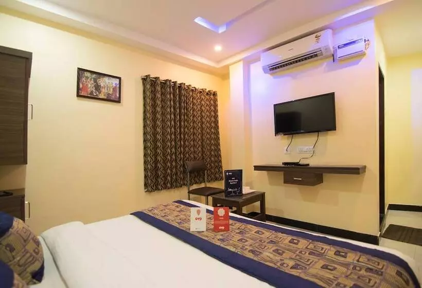 ホテル Oyo Rooms Near Gokul Theatre