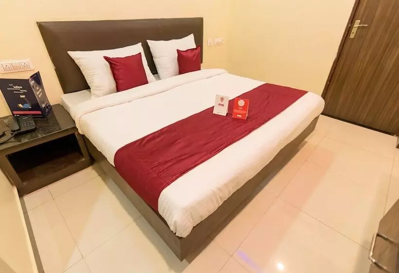 ホテル Oyo Rooms Near Gokul Theatre