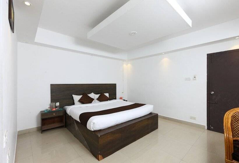 בית מלון כפרי Oyo Rooms Near Naidupuram Pillayar Temple