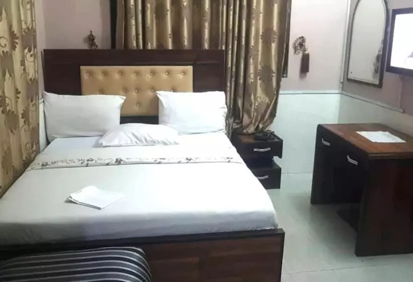 Sena Hotel And Resort