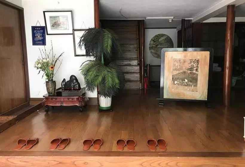 Niko Ryokan