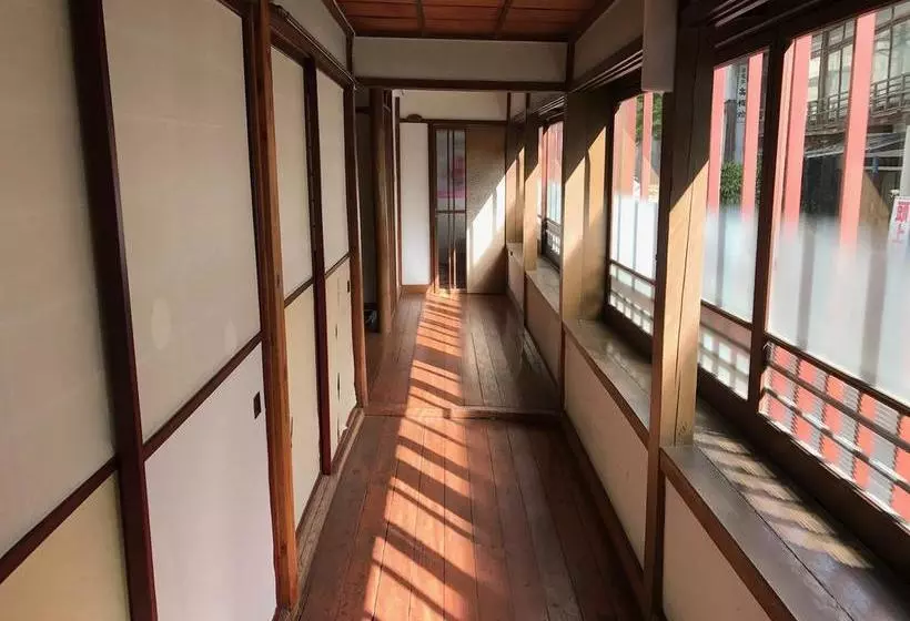 Niko Ryokan