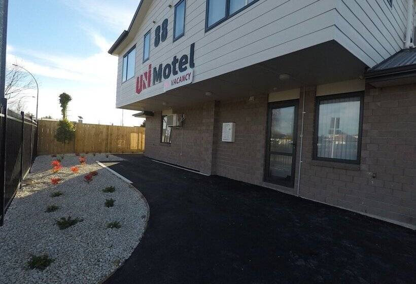 Uni Motel