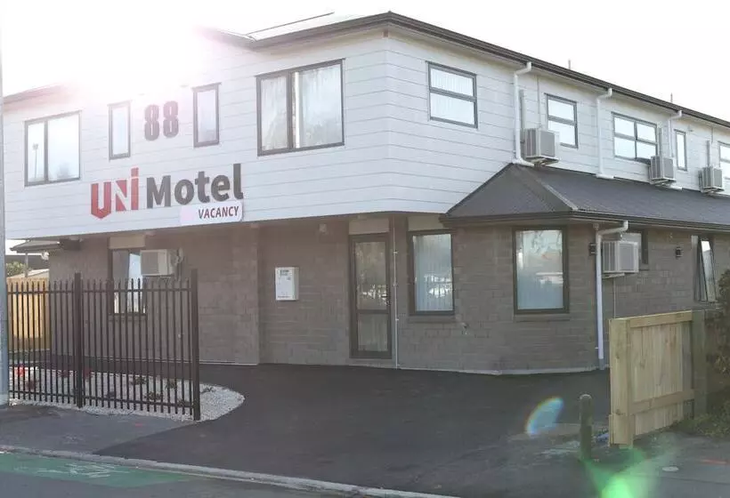 Uni Motel