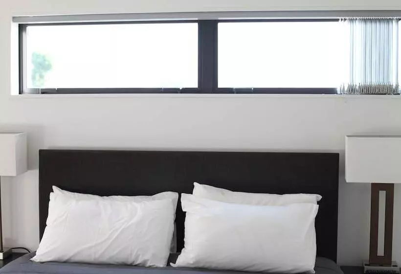 Uni Motel