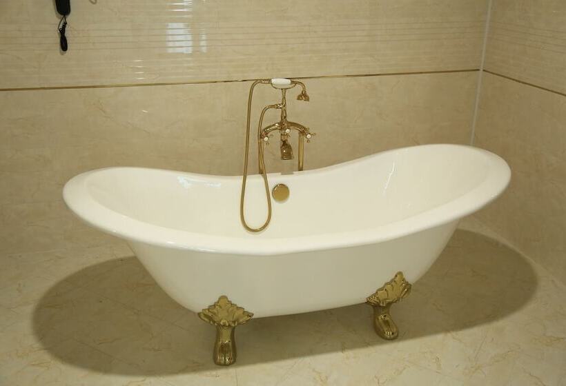 فندق Turon City Plaza