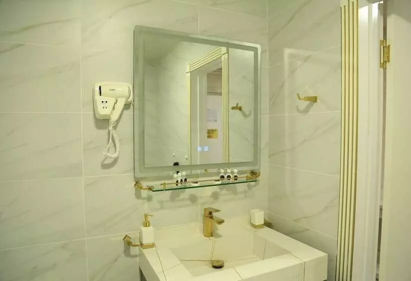 ホテル Turon City Plaza