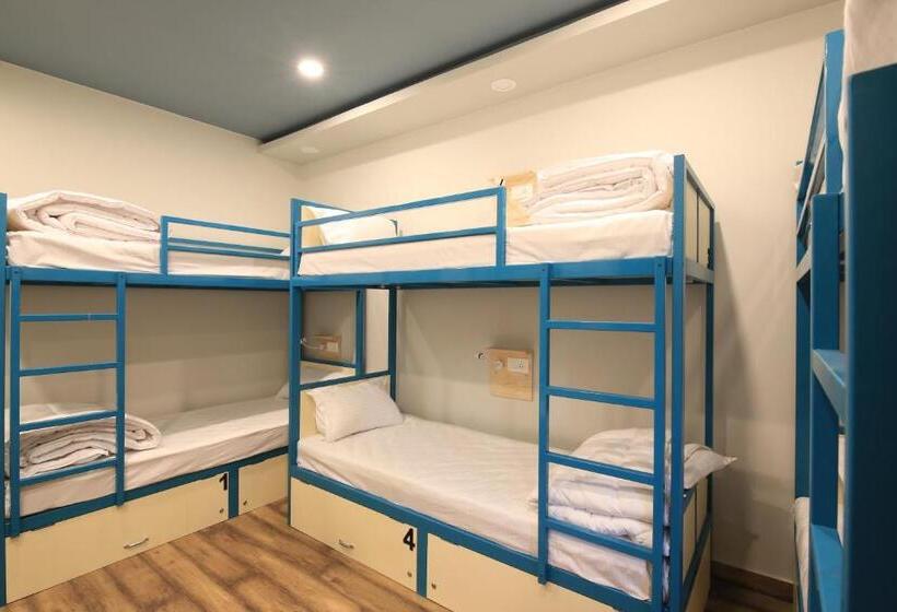 Blue Beds Hostel