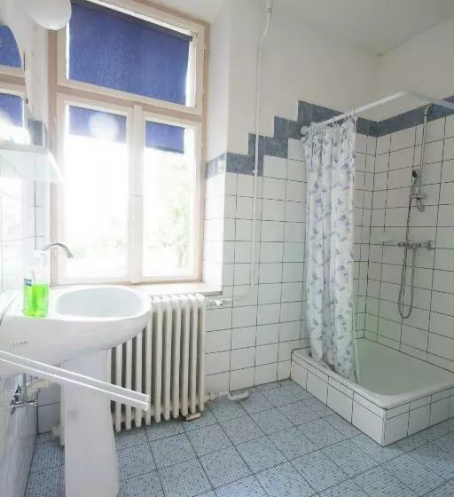 تختخواب و صبحانه Bendegúz Villa