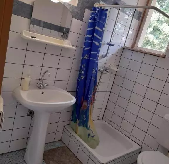 تختخواب و صبحانه Bendegúz Villa