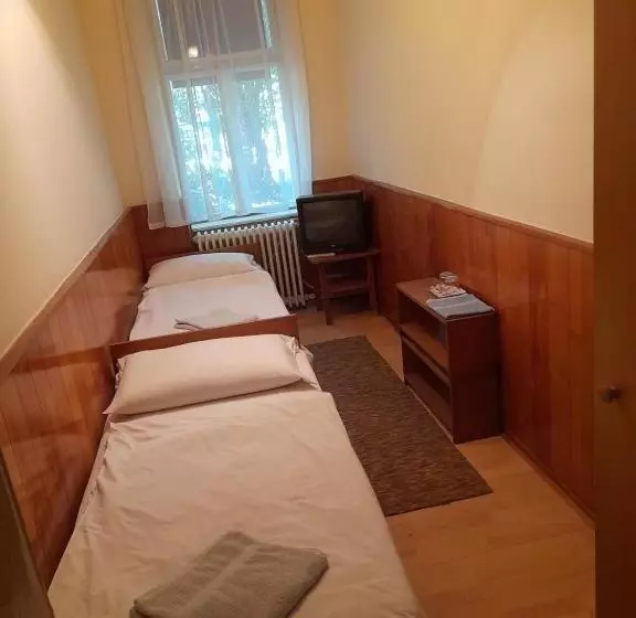 تختخواب و صبحانه Bendegúz Villa
