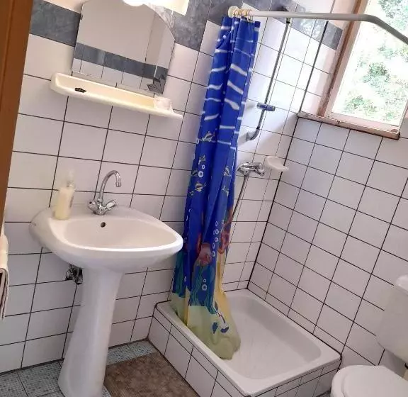 تختخواب و صبحانه Bendegúz Villa