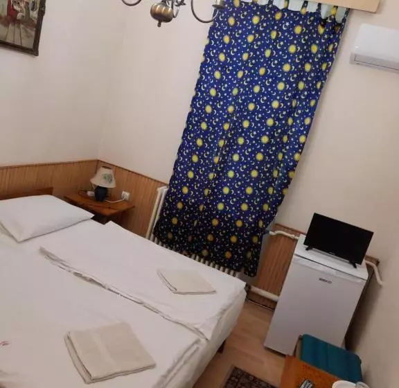 تختخواب و صبحانه Bendegúz Villa