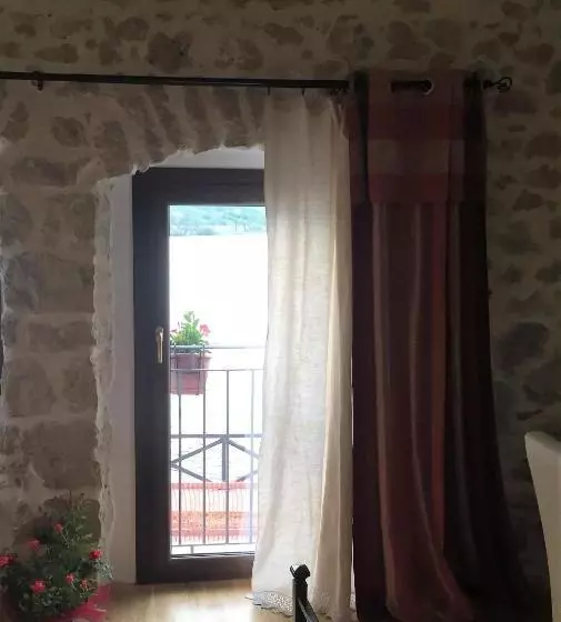 ベッドアンドブレックファースト La Finestra Sul Lago