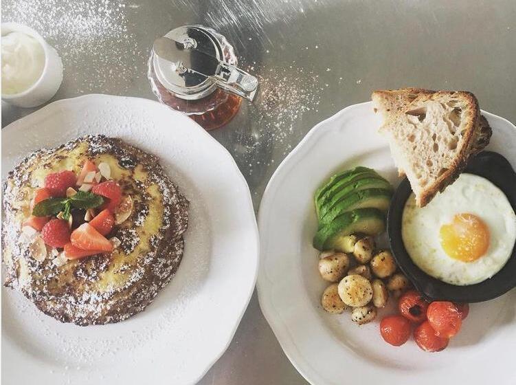 Bed & Breakfast Tom Blake House