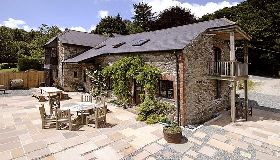 Bed and Breakfast Trussel Barn