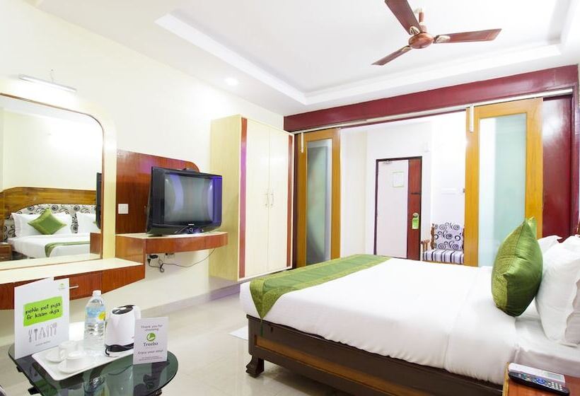 בית מלון כפרי Treebo Trip Sun Square