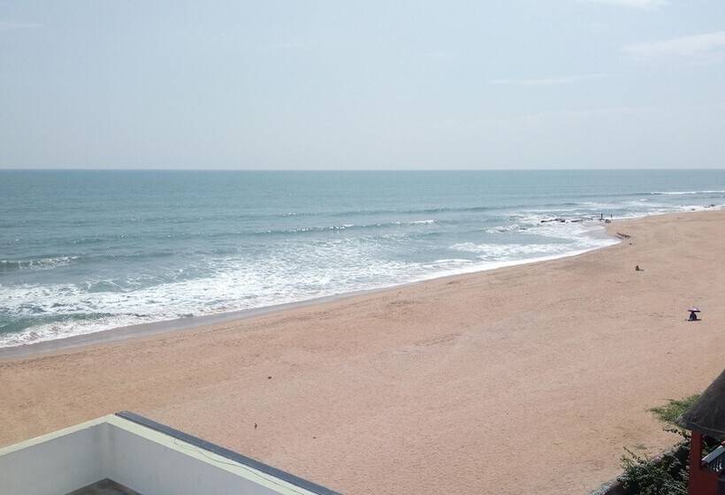 Sea La Vie Covelong Beach Resort