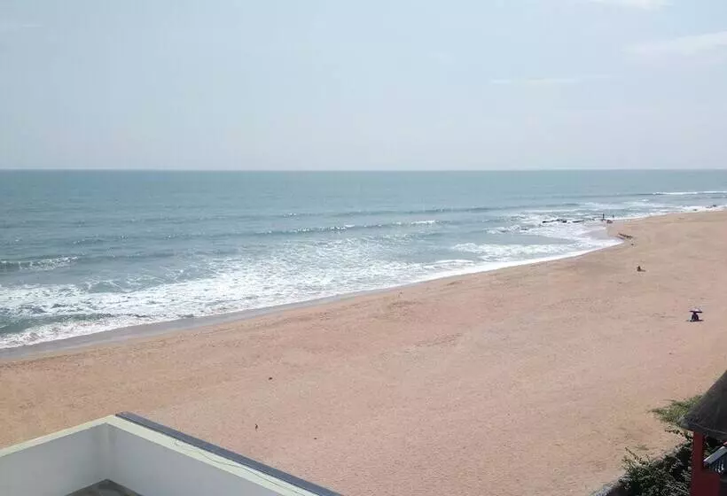 Sea La Vie Covelong Beach Resort