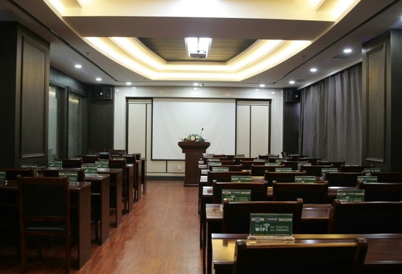 Greentree Inn Liaoyuan Longshan District Train Station Longjihuadian Hotel_