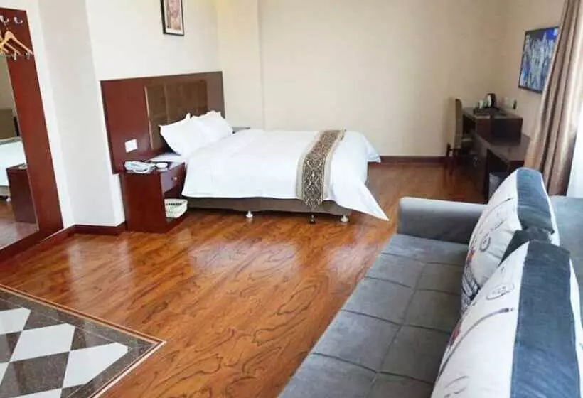 Greentree Inn Liaoyuan Longshan District Train Station Longjihuadian Hotel_