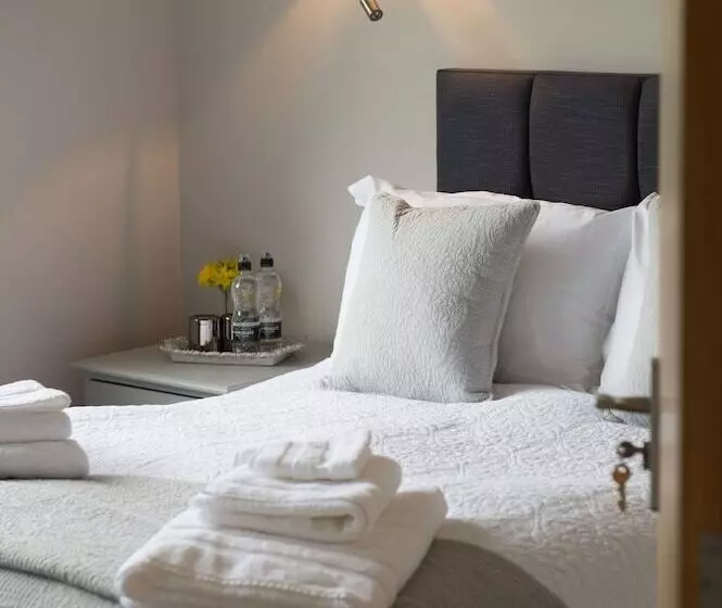 Callender House B&b