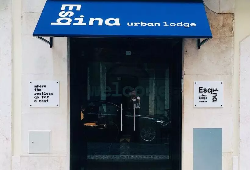 تختخواب و صبحانه Esqina Urban Lodge