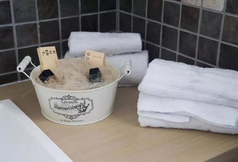 تختخواب و صبحانه Les Suites Magnolia