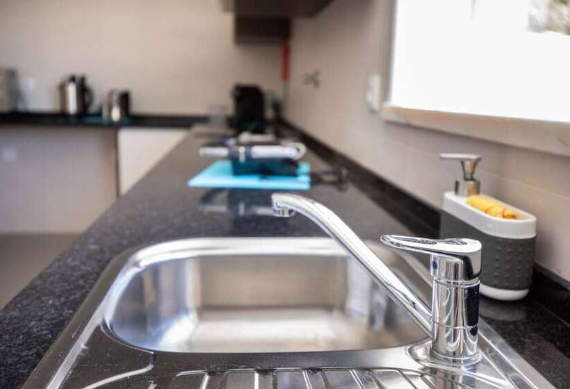 Ericeira Atlantic   Hostel