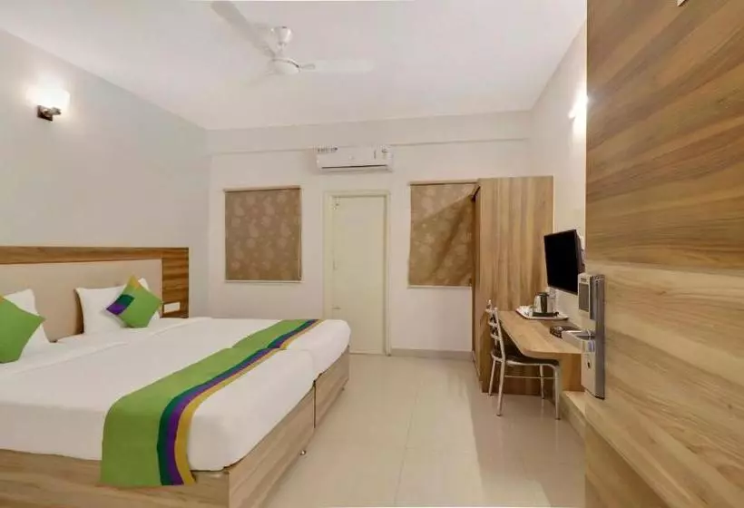 ホテル Fabexpress Hibiscus Suites Hebbal