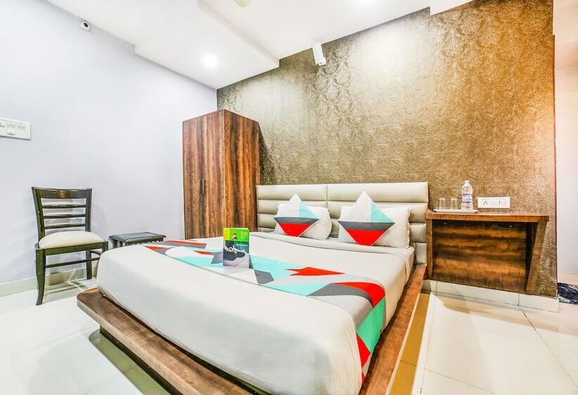 Fabhotel Golden Village