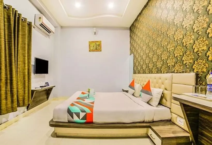 Fabhotel Golden Village