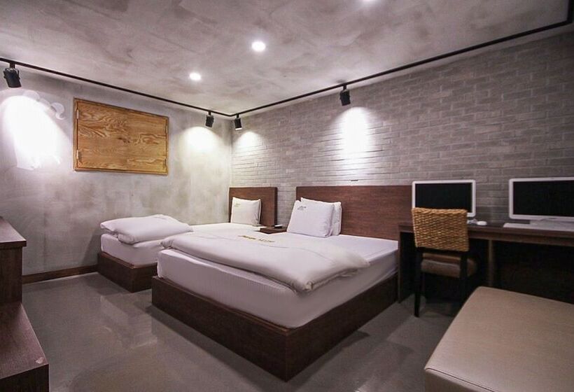 هتل Daegu Dongseongno Savoy